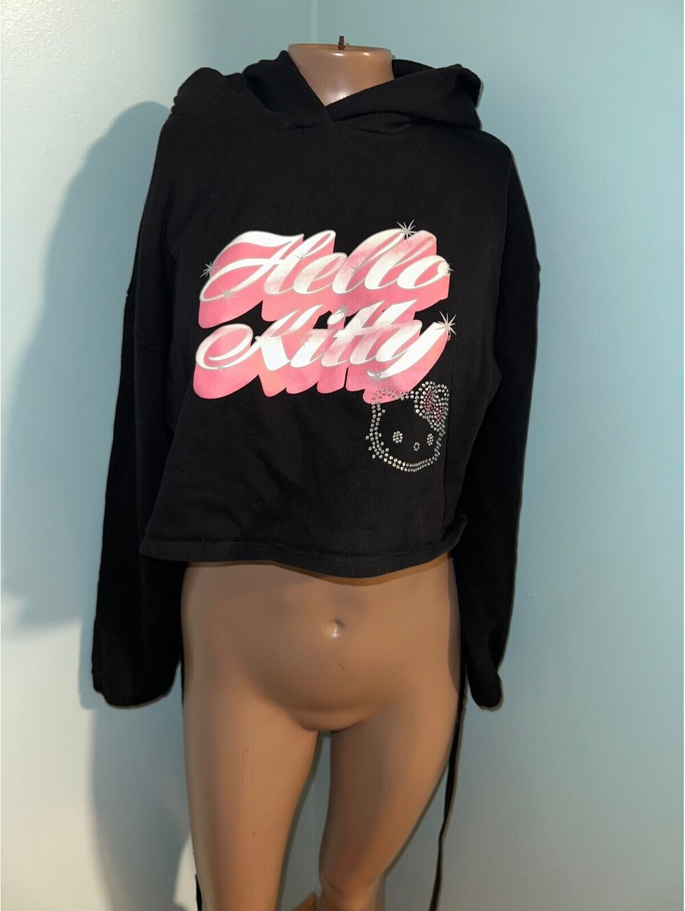 Hello Kitty x Forever 21 Women's Black Cropped Hoodie M